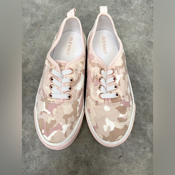 Shoes - Picture 1 of 5